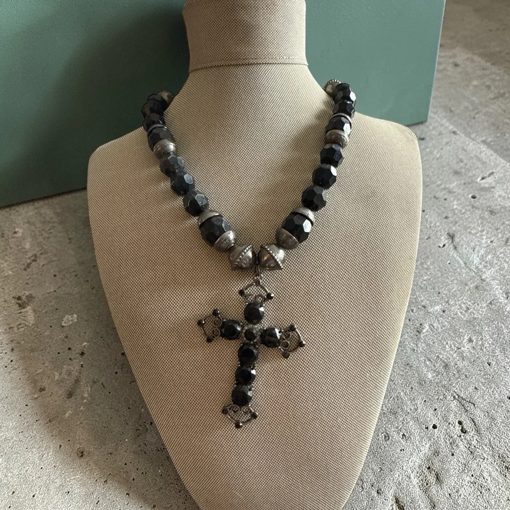 Black Beaded Cross Pendant Necklace - Picture 1 of 2
